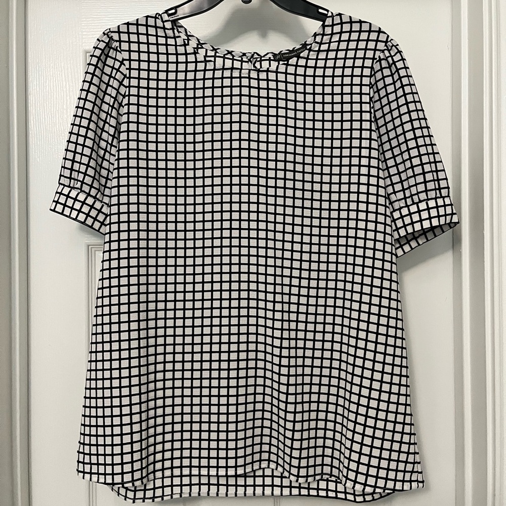 Adrianna Papell Puff Sleeve Button Back Blouse